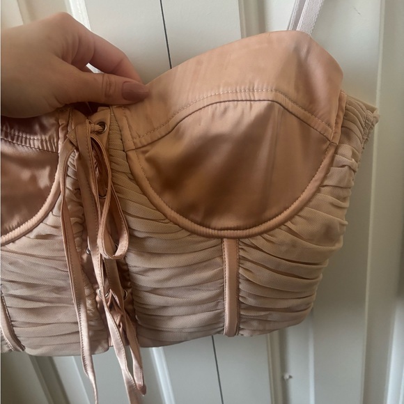 Elegant Peach Ruched Tank Top - Picture 3 of 7